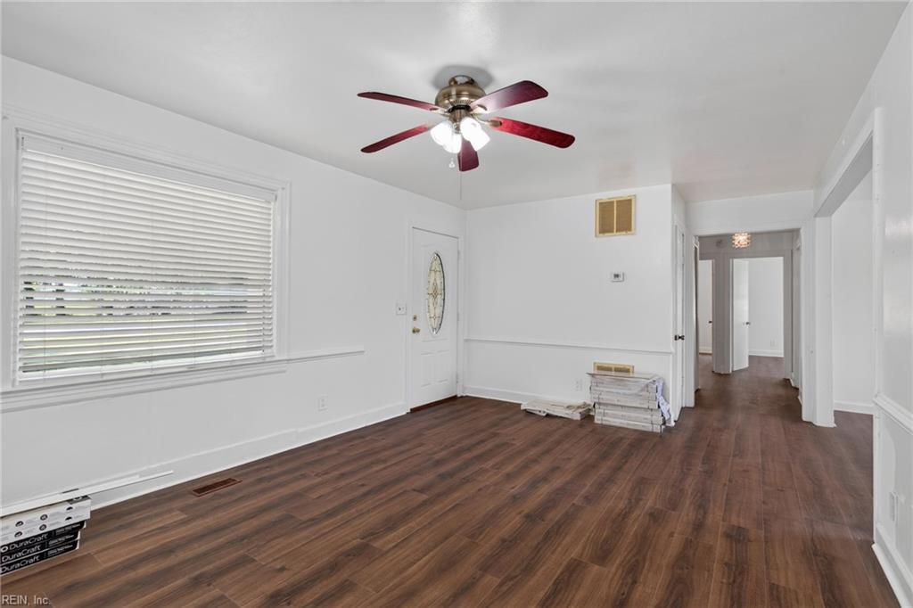 1604 Whaleyville Blvd Property Photo 5