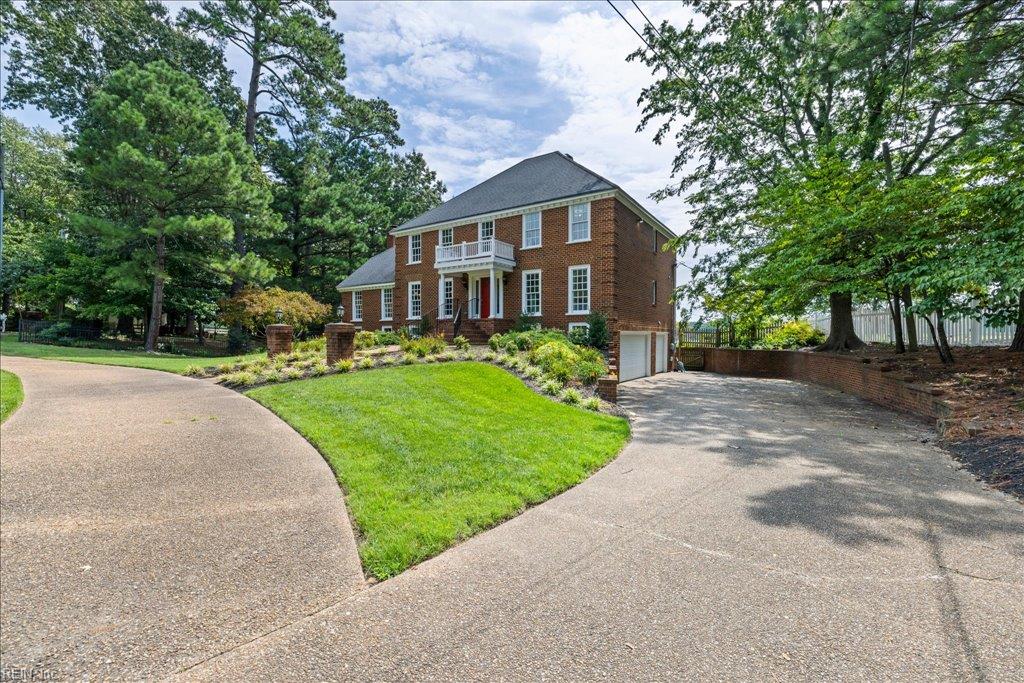 4007 Arrowhead Point Ct Property Photo 2