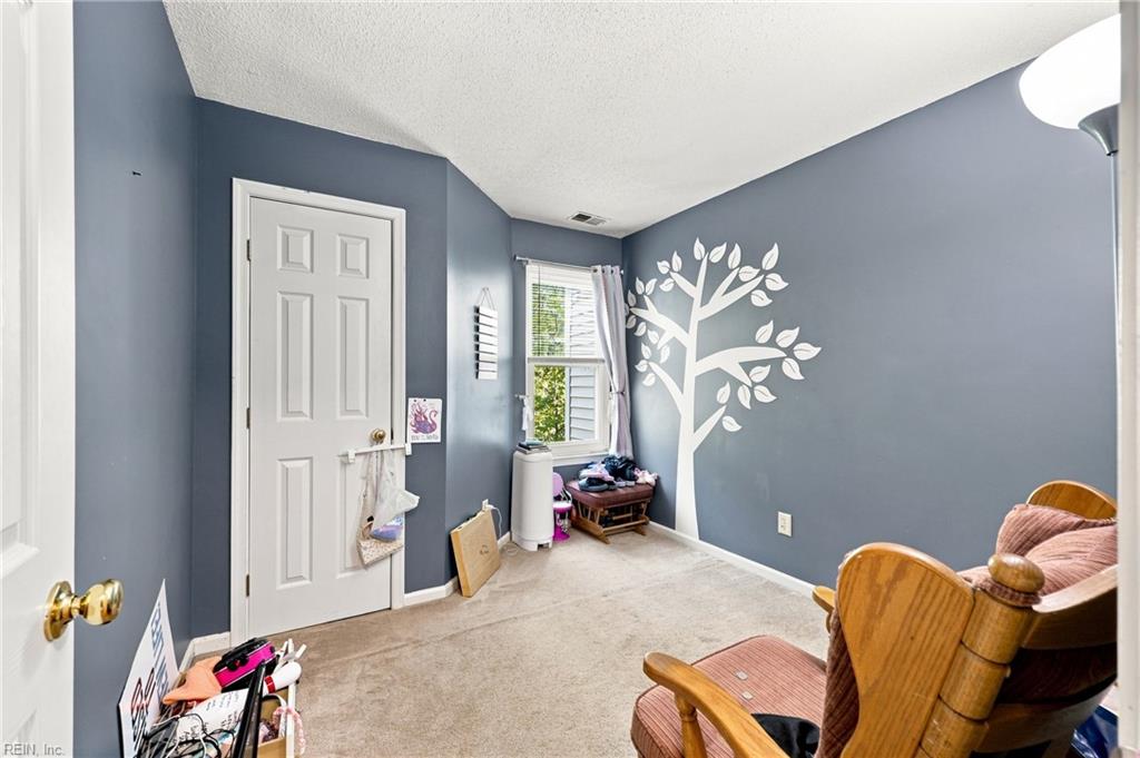 262 Wexford Dr W Property Photo 18