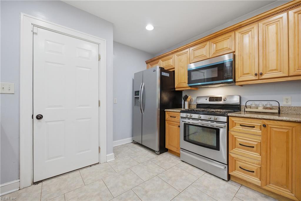 104 E Severn Rd Property Photo 10
