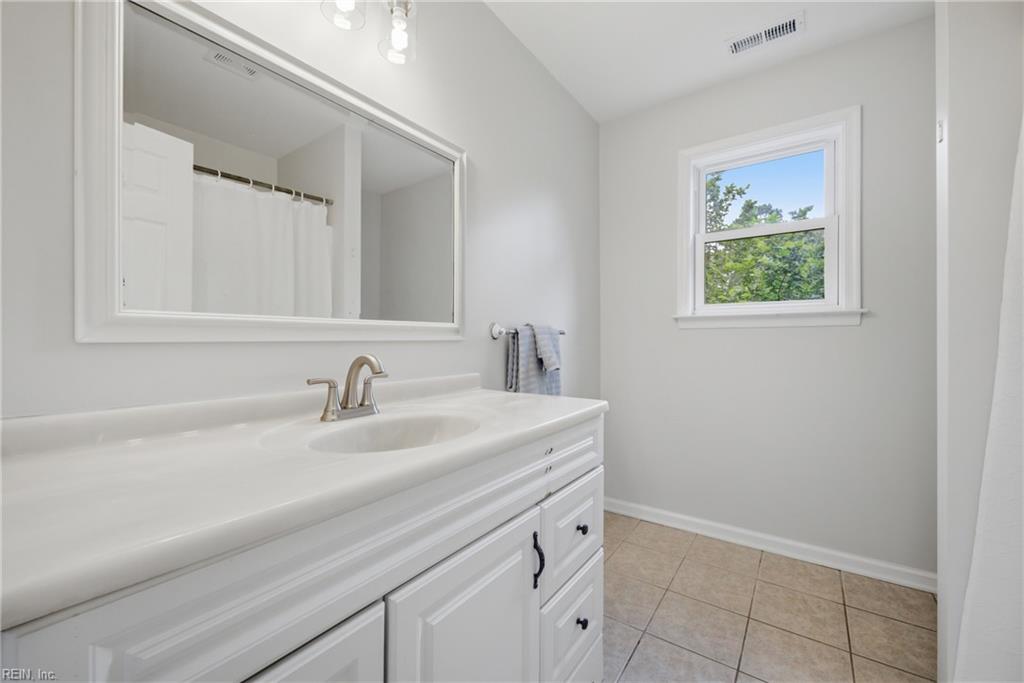 104 E Severn Rd Property Photo 34