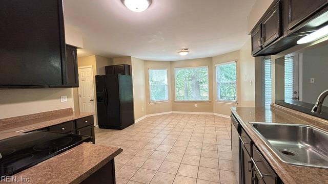 1720 Lapstone Ct Property Photo 3