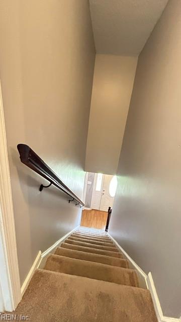1720 Lapstone Ct Property Photo 32