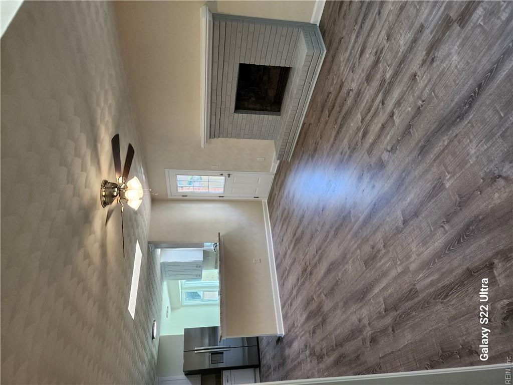 685 Lord Dunmore Dr Property Photo 10