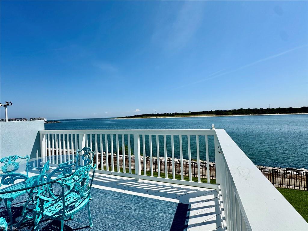 9508 Bay Front DR Property Photo 1