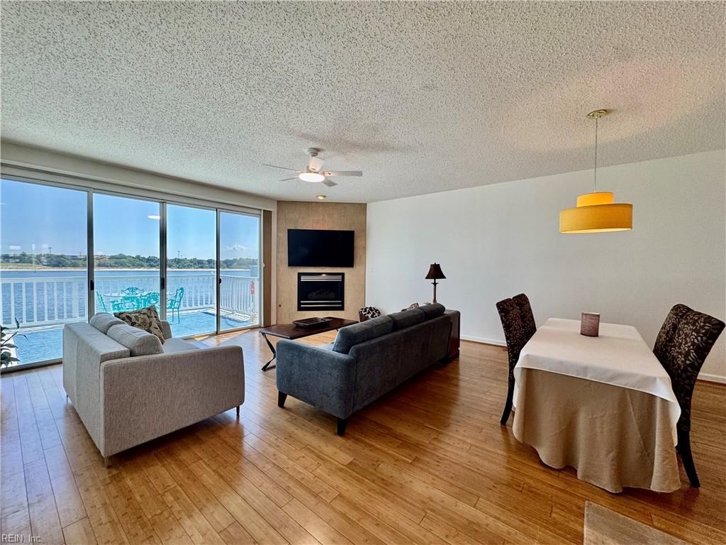 9508 Bay Front Dr Property Photo 8