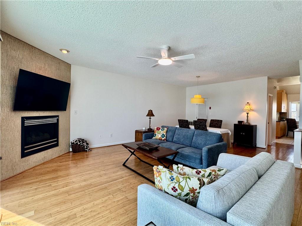 9508 Bay Front Dr Property Photo 10