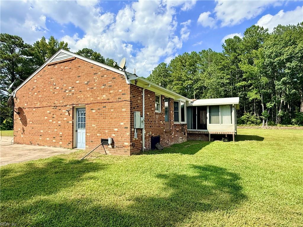 6147 Proctors Bridge Rd Property Photo 3