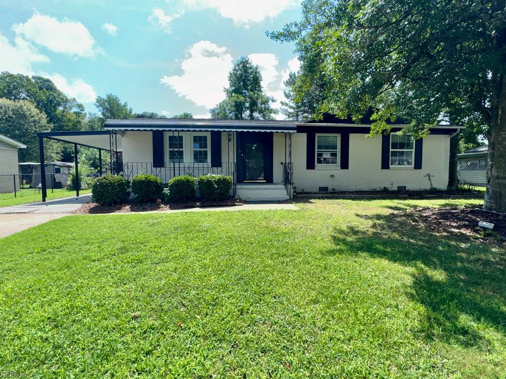 1215 Lake Kennedy DR