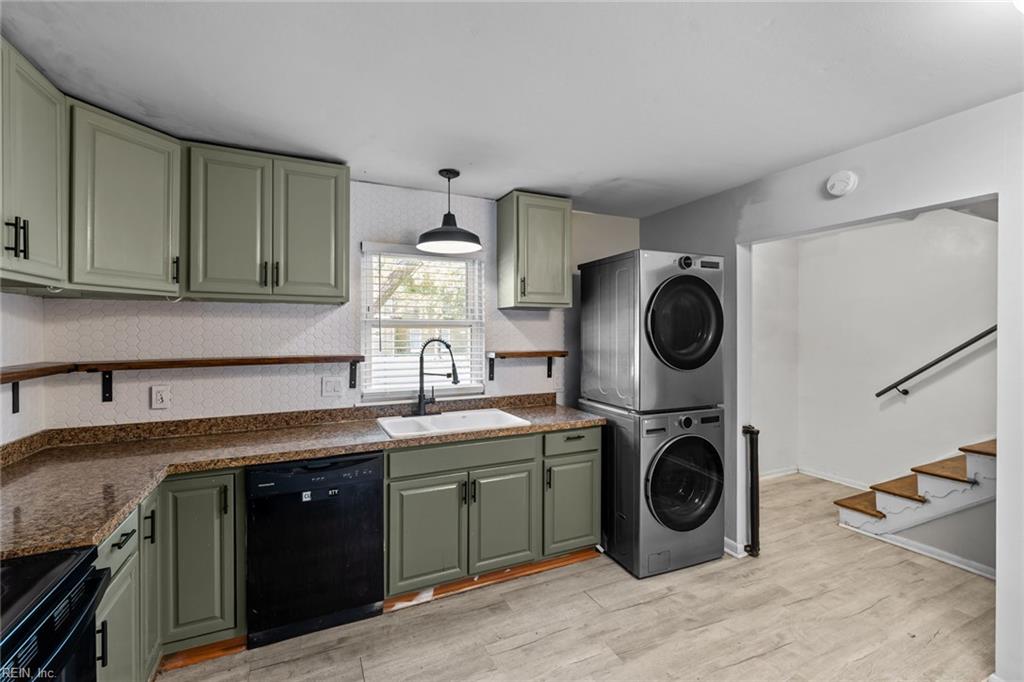 5764 W Hastings Arch Property Photo 4