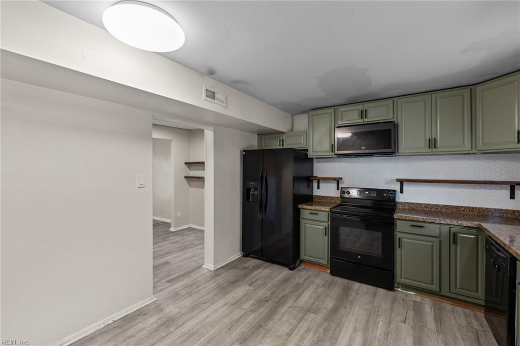 5764 W Hastings Arch Property Photo 6
