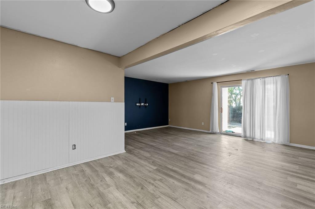 5764 W Hastings Arch Property Photo 8