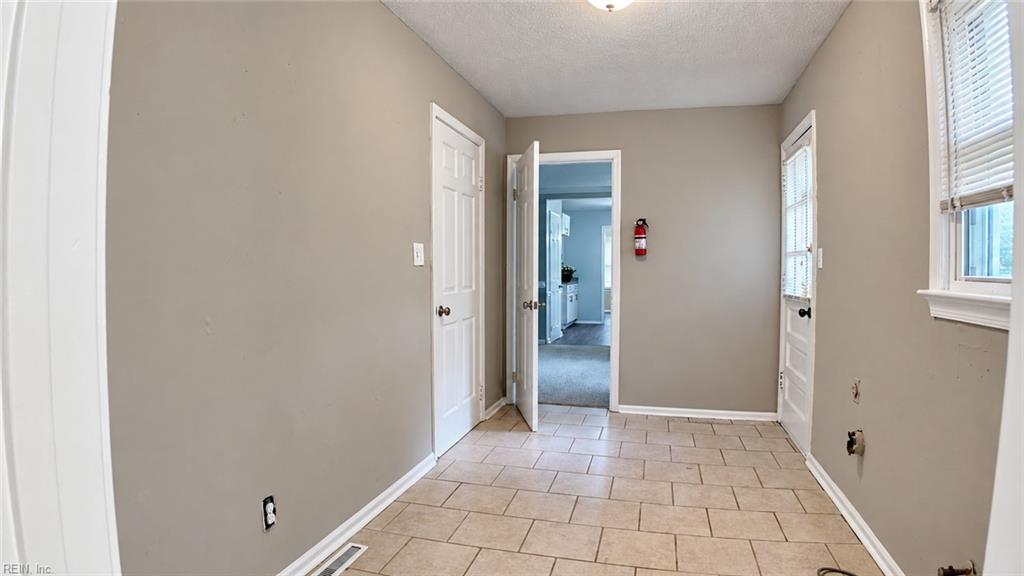 1637 Guthrie St Property Photo 15