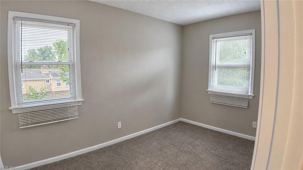 1637 Guthrie St Property Photo 23