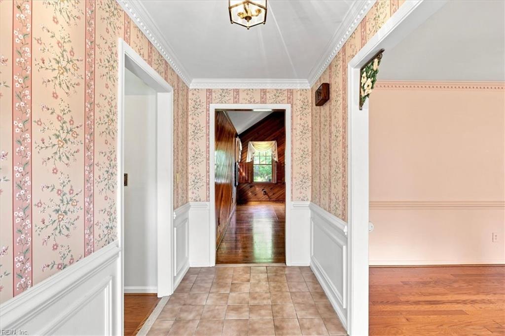 1914 Foxs Lair Trl Property Photo 6