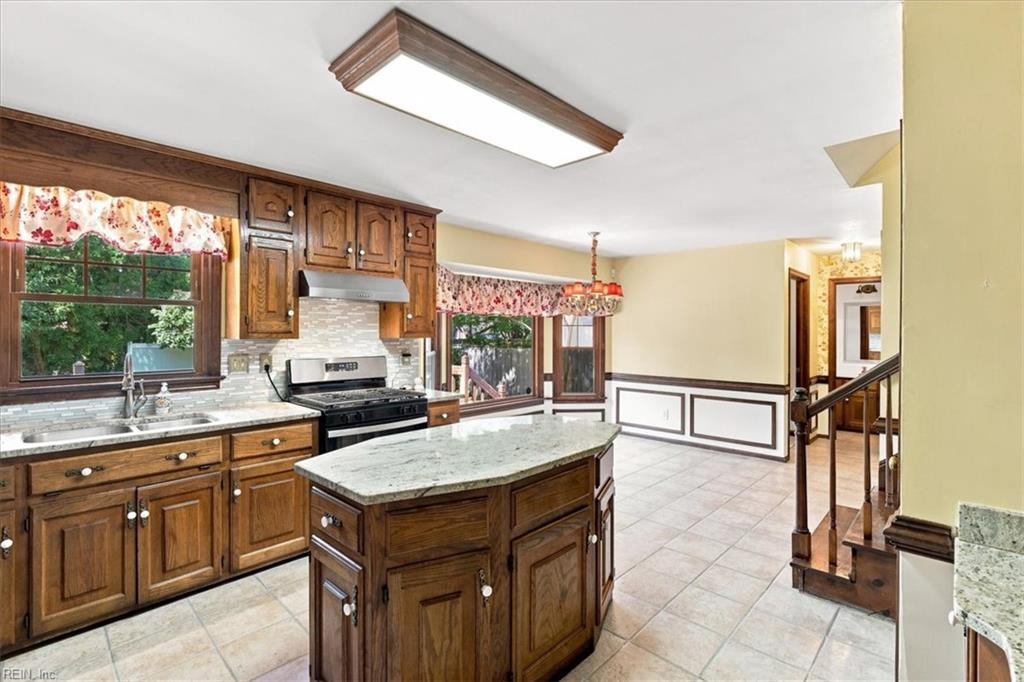 1914 Foxs Lair Trl Property Photo 14