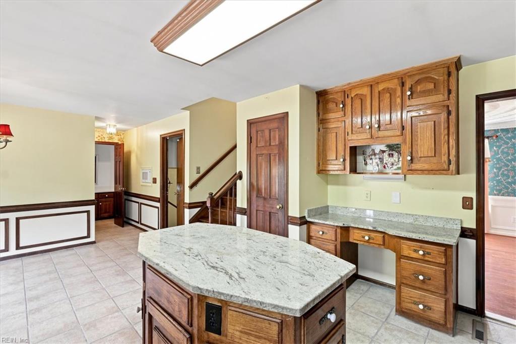 1914 Foxs Lair Trl Property Photo 16