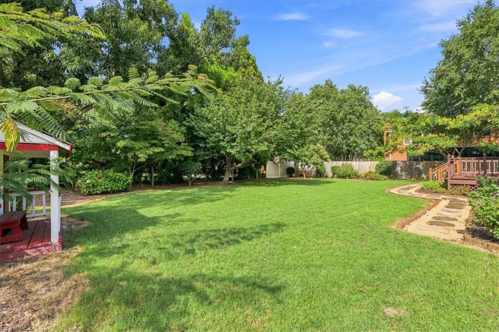 1914 Foxs Lair Trl Property Photo 41