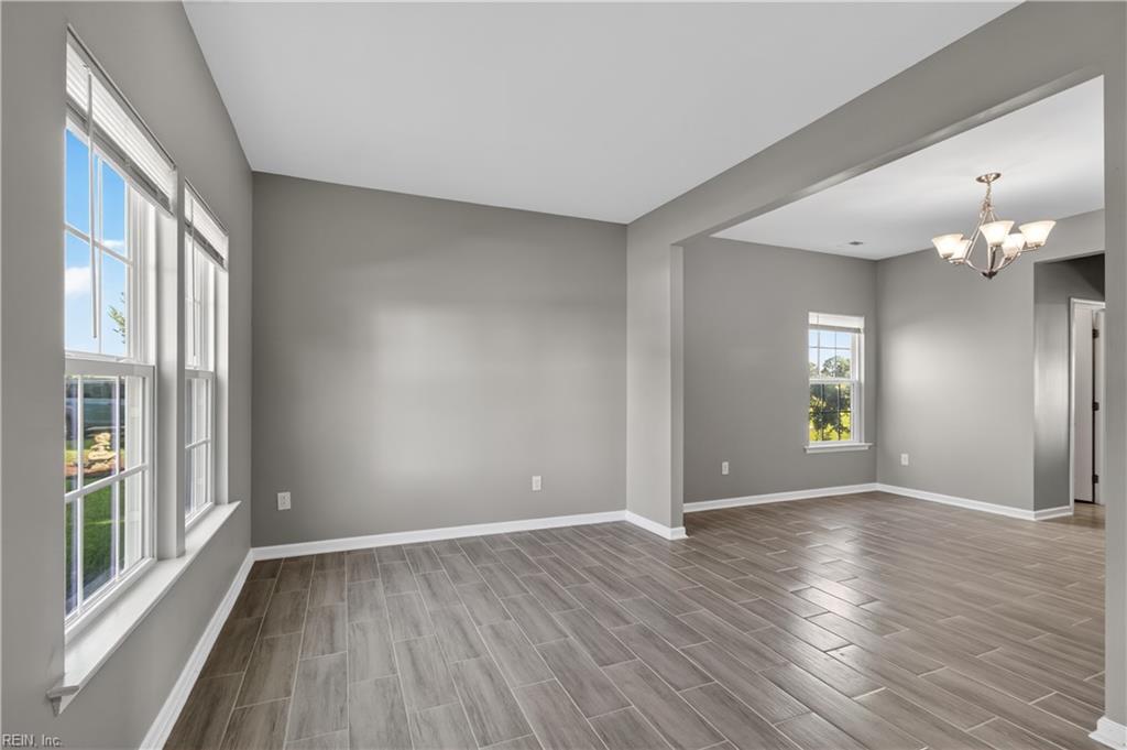 335 Spring Hill Pl Property Photo 5