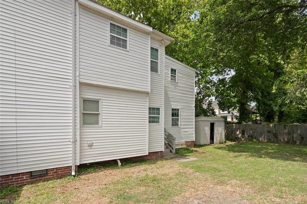 1044 Lindenwood Ave Property Photo 32