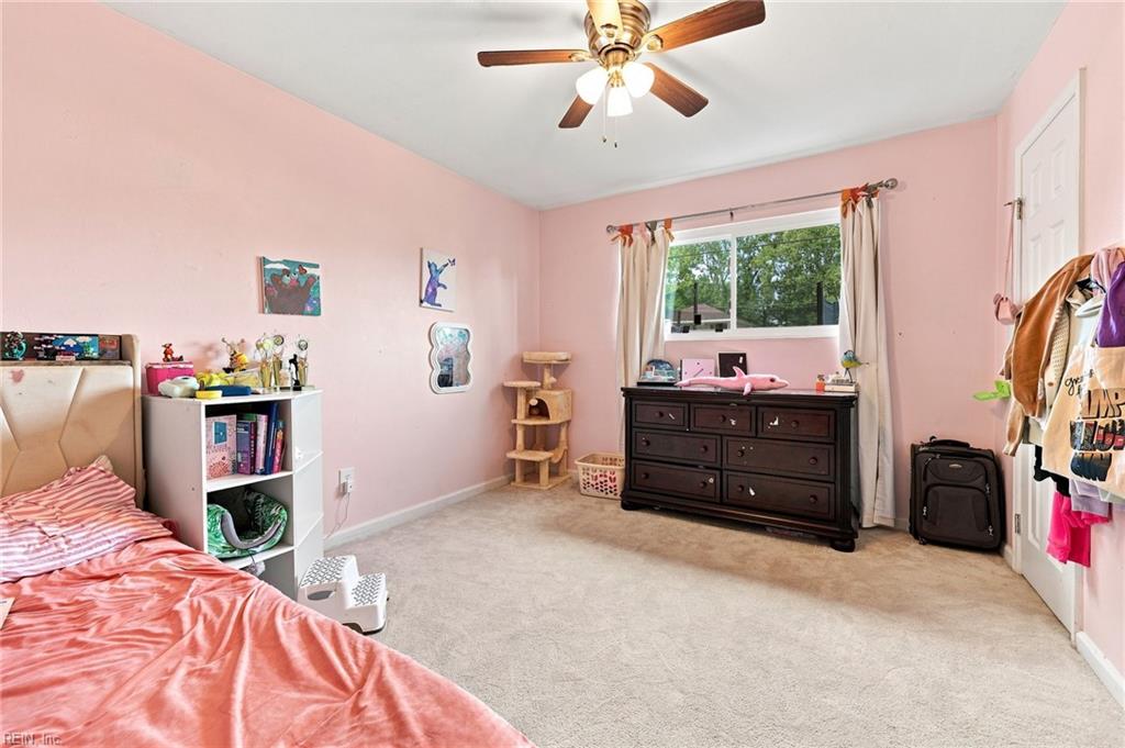 977 Oak Forest Ct Property Photo 14