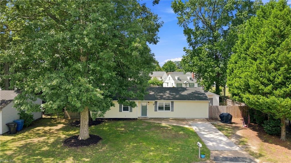 977 Oak Forest Ct Property Photo 26