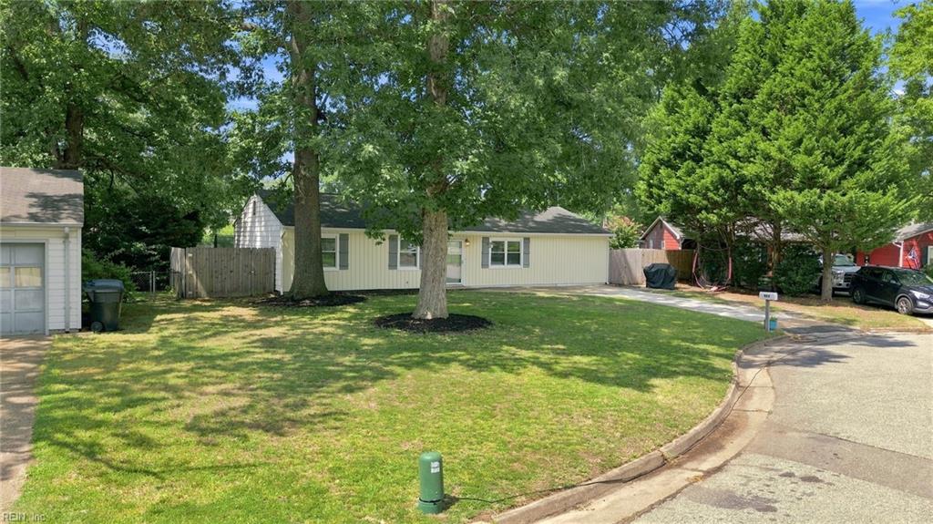 977 Oak Forest Ct Property Photo 28