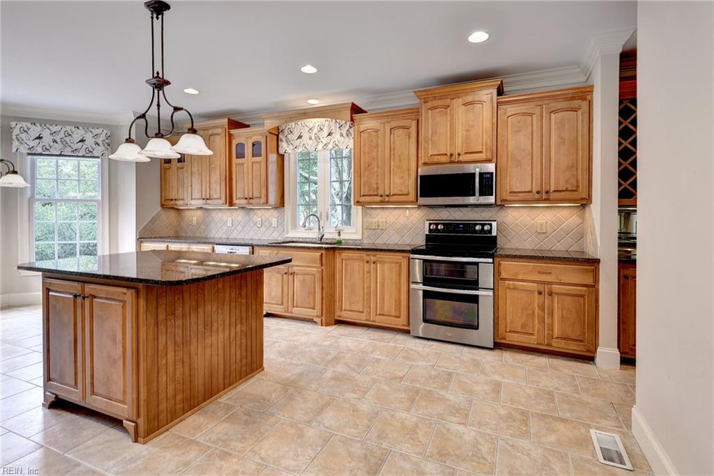 104 Portland Property Photo 15