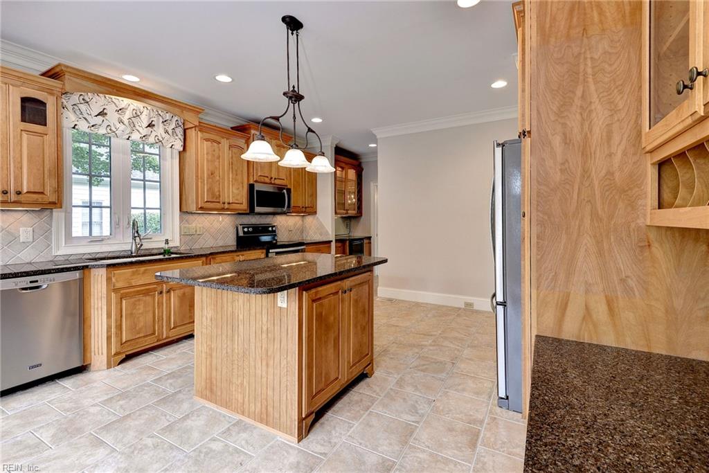 104 Portland Property Photo 16