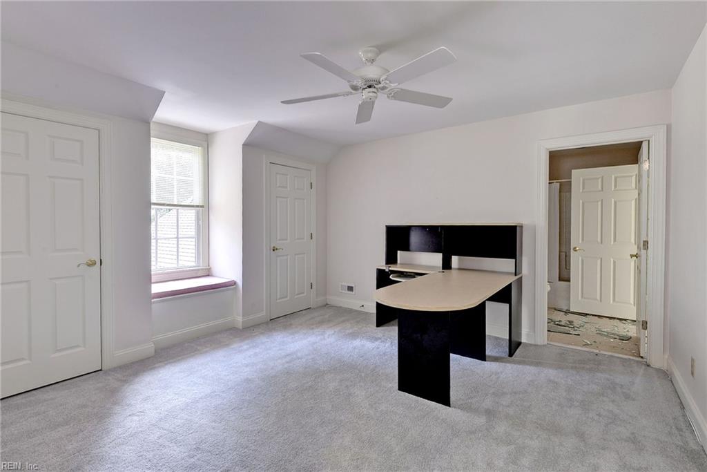 104 Portland Property Photo 34