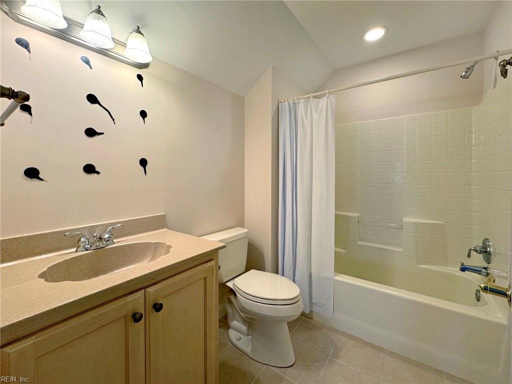 104 Portland Property Photo 38