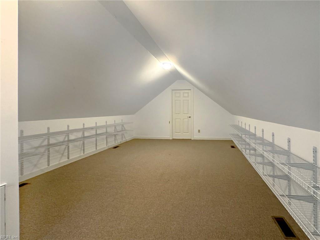 104 Portland Property Photo 38