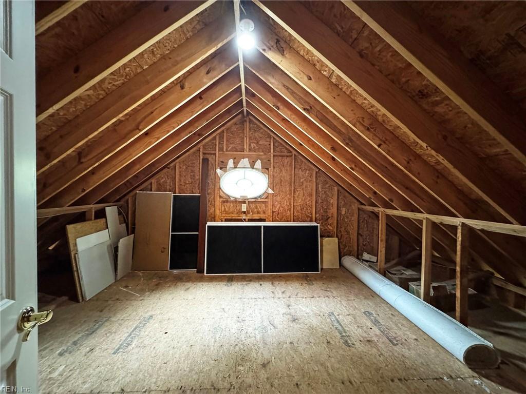 104 Portland Property Photo 39