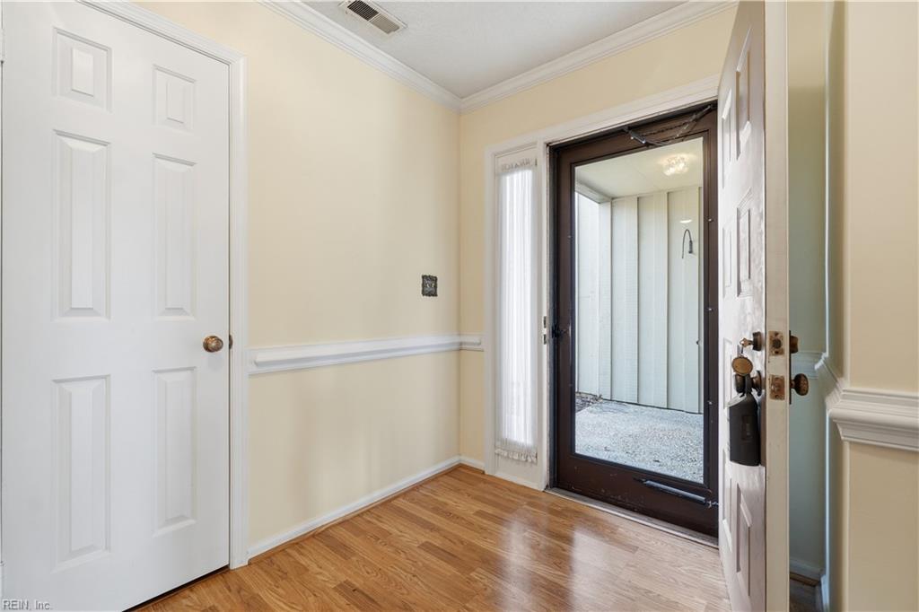 4291 Hatton Point Ln Property Photo 6