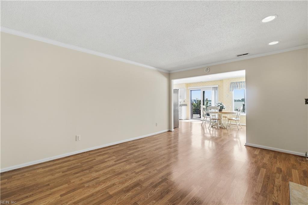4291 Hatton Point Ln Property Photo 15