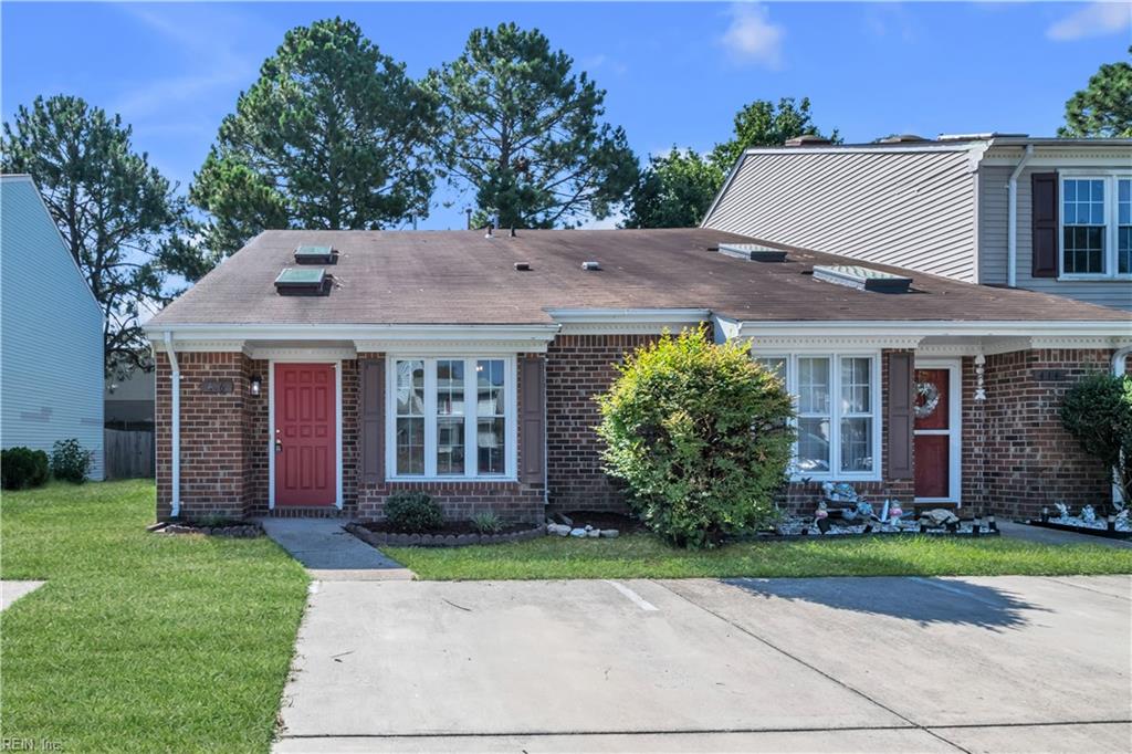 416 Hollomon Dr Property Photo 2