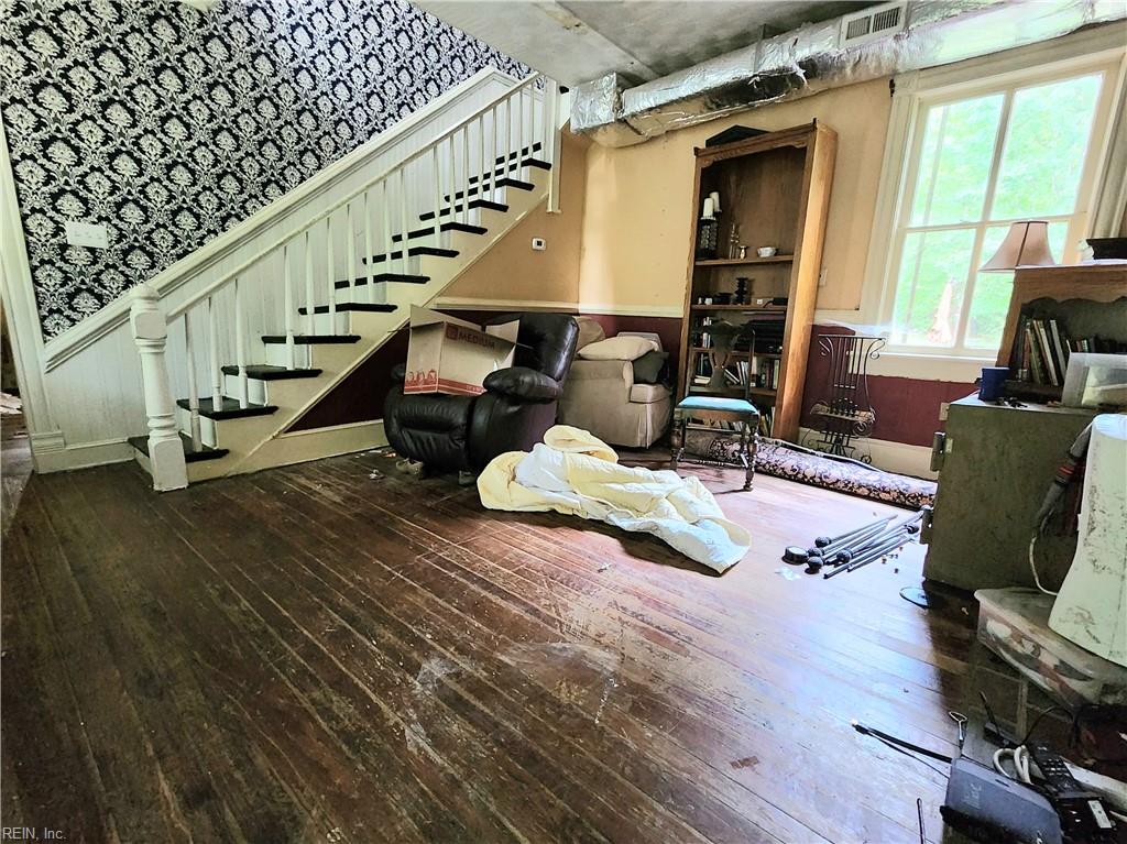 6477 Ware Neck Rd Property Photo 5