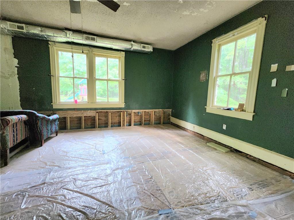 6477 Ware Neck Rd Property Photo 9