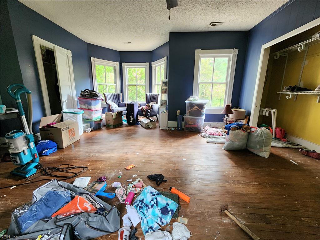 6477 Ware Neck Rd Property Photo 12