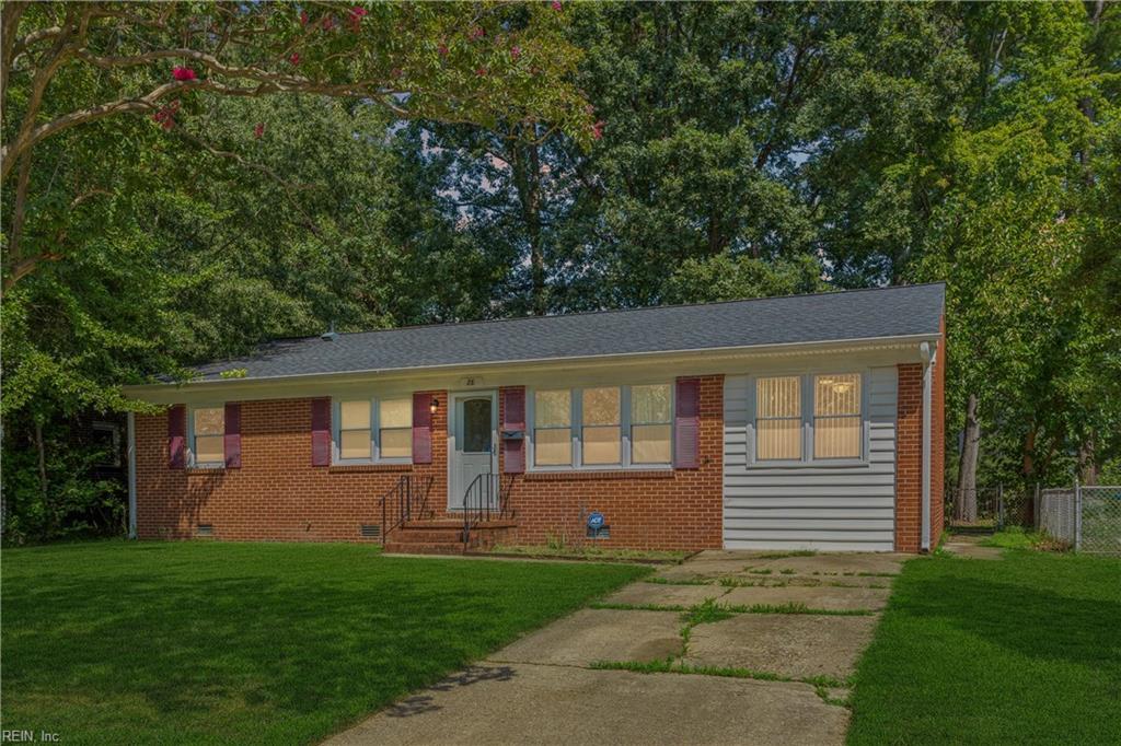 28 Colony Rd Property Photo 1