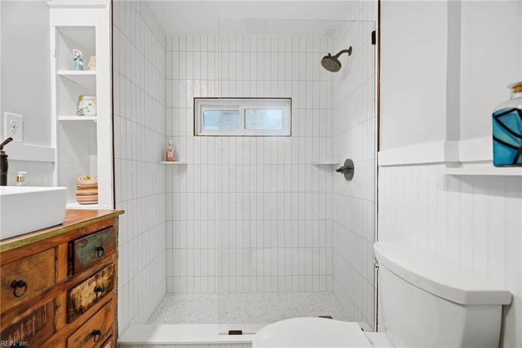 4960 Athens Blvd Property Photo 28