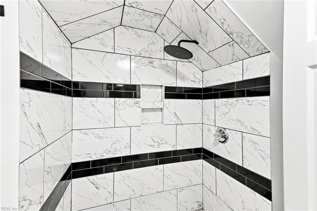 6383 Dove St Property Photo 33