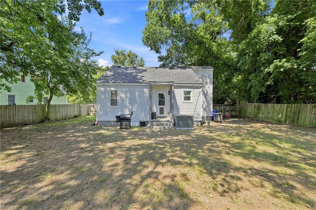6383 Dove St Property Photo 36