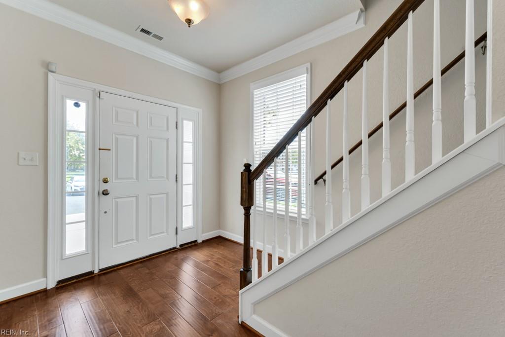 816 Haversham Cls Property Photo 2
