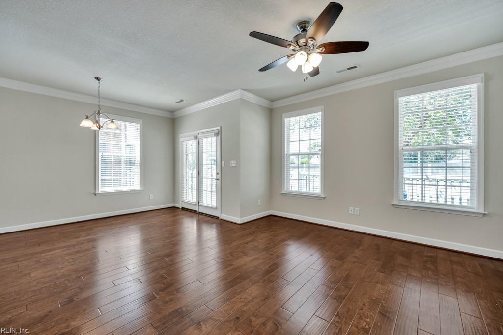 816 Haversham Cls Property Photo 12