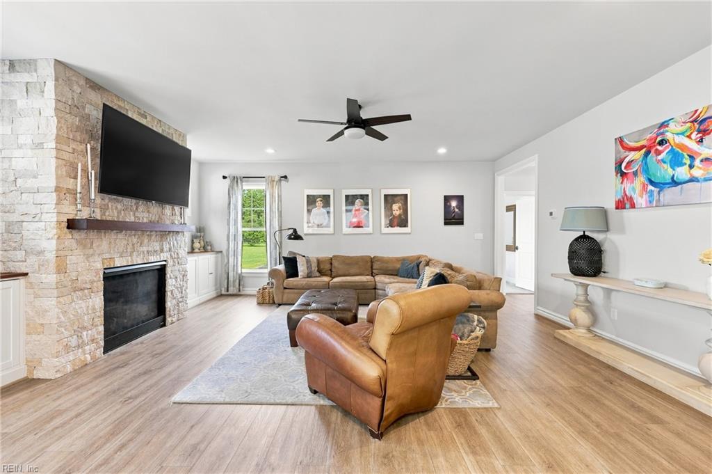 6108 Gardenbrook Pl Property Photo 11