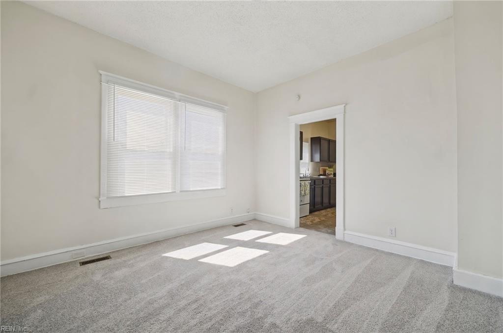 513 Chesterfield Rd Property Photo 8