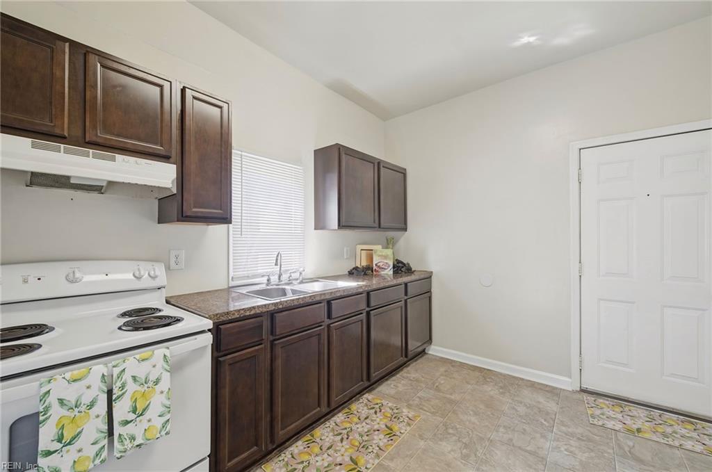 513 Chesterfield Rd Property Photo 9