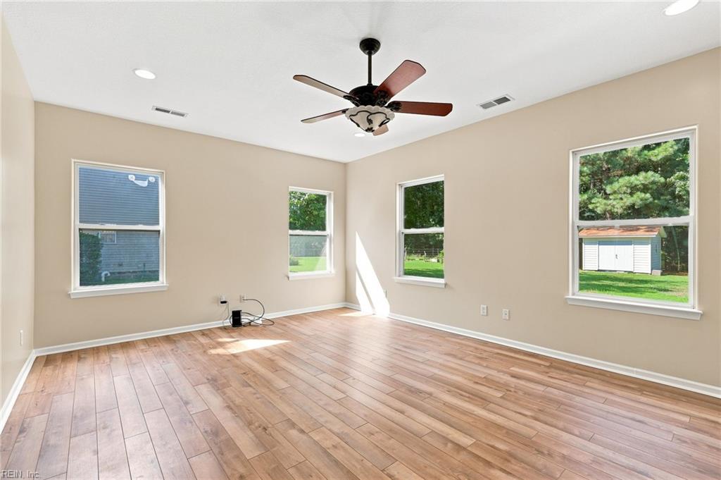 235 Green View Rd Property Photo 12