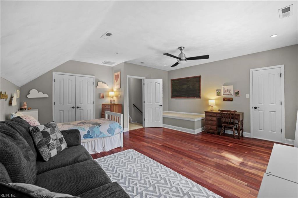 1004 Fairway Dr Property Photo 34